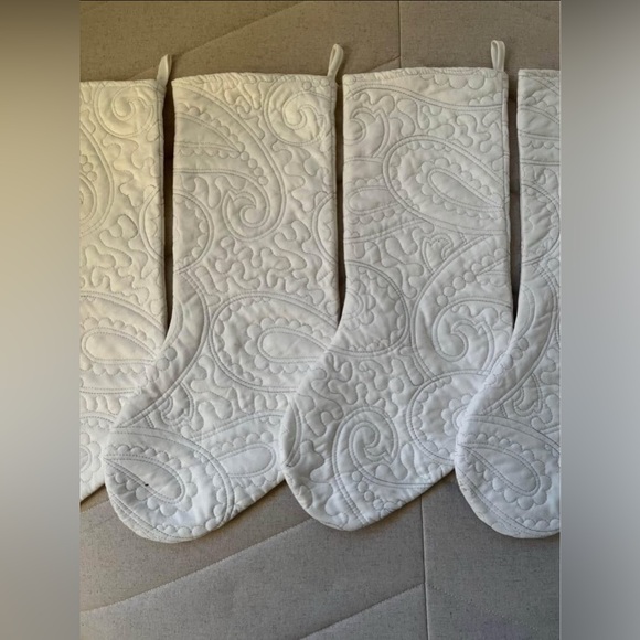 | NWOT | 5 Christmas Holiday Stockings - Picture 4 of 4